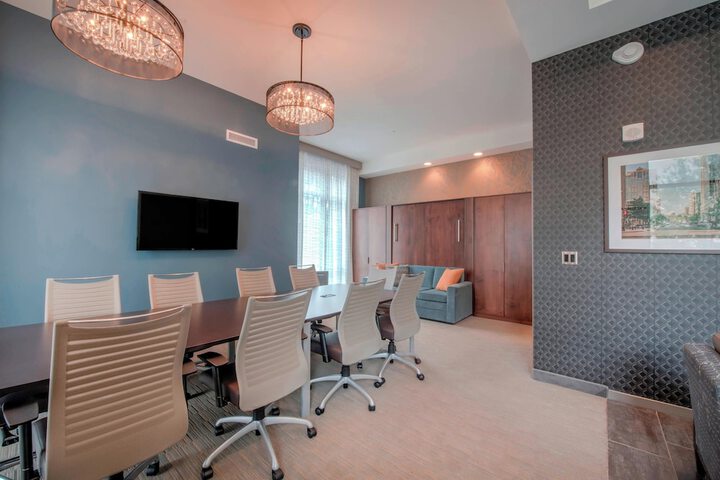 Room 30 of 87