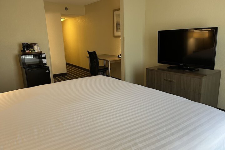 Room 18 of 43