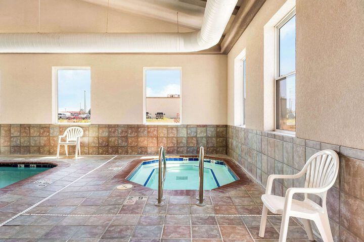 Pool 9 of 37