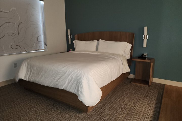 Room 32 of 78