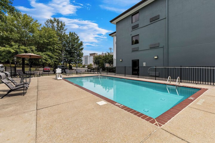 Pool 2 of 40