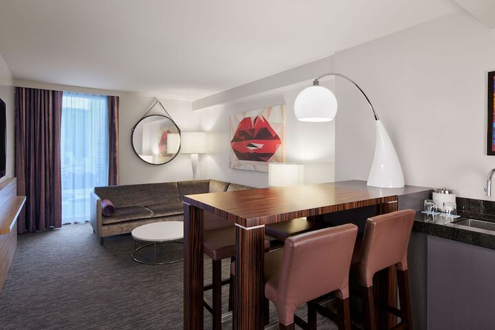 Room 46 of 90