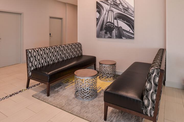 Hotel Interior 6 of 86