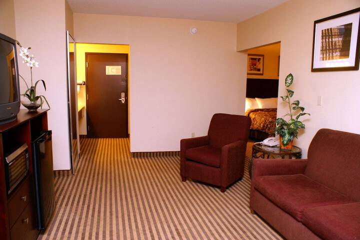 Room 25 of 37