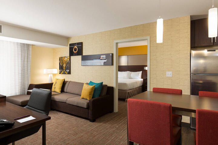 Room 13 of 25