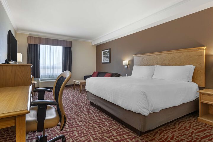 Room 103 of 153