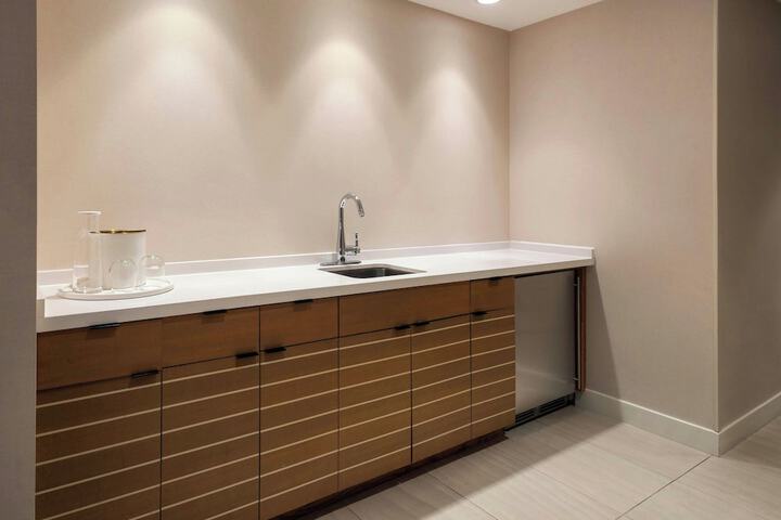 Newport Marriott Hotel & Spa