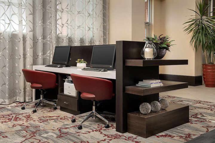 Business Center 37 of 37