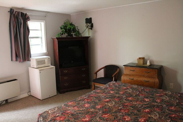 Room 72 of 219
