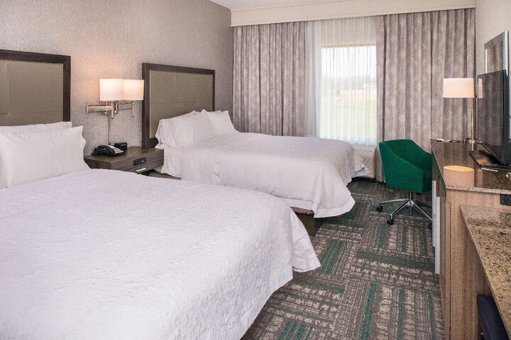 Room 10 of 37