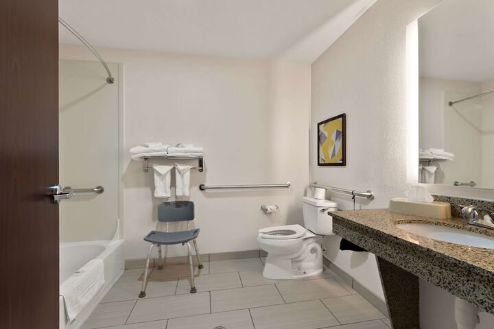 Comfort Suites Bastrop