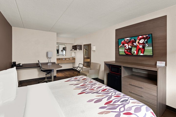 Room 15 of 33