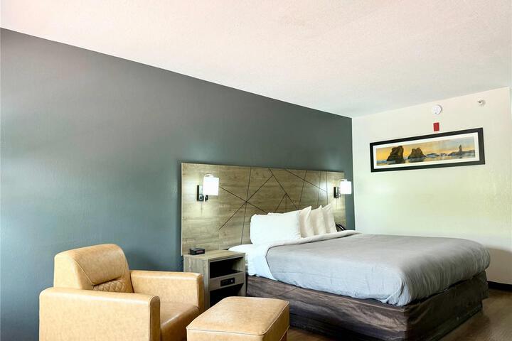 QUALITY INN AND SUITES