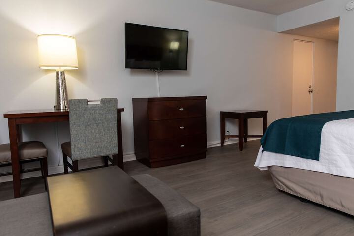 Room 13 of 22