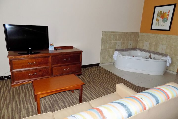 Room 16 of 62