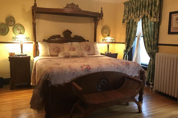 Room 19 of 25