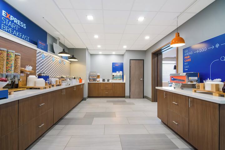 Holiday Inn Express & Suites Springdale Fayetteville Area by IHG