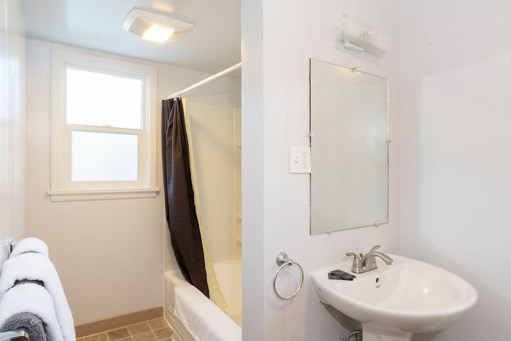 Room 8 of 20