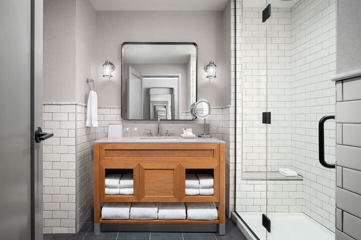 Lockwood Hotel