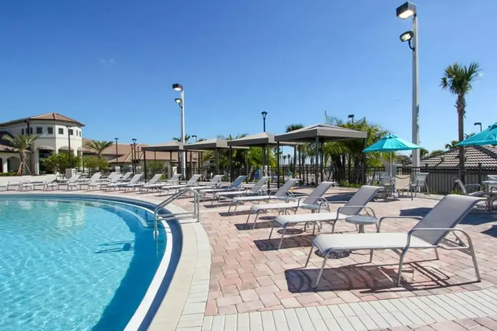 Modern Star Wars Vacation Home CG1593