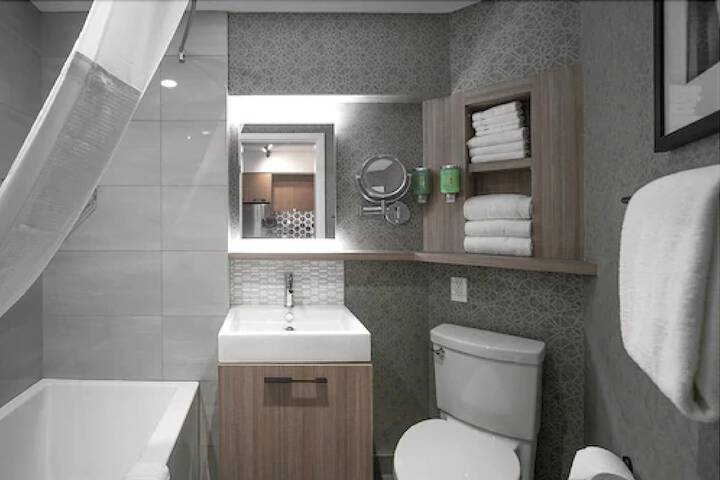 Room 129 of 191