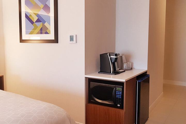 Room 16 of 62