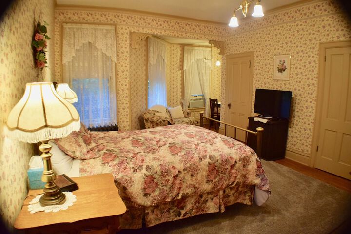 Room 74 of 82