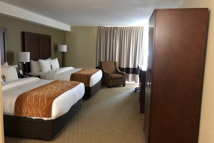 Room 9 of 37