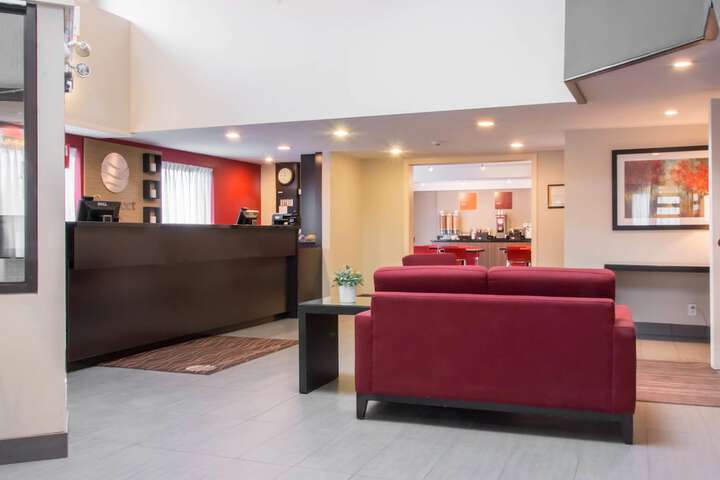 Hotel Interior 6 of 38