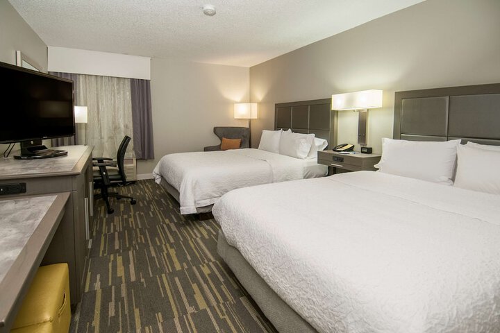Room 21 of 38