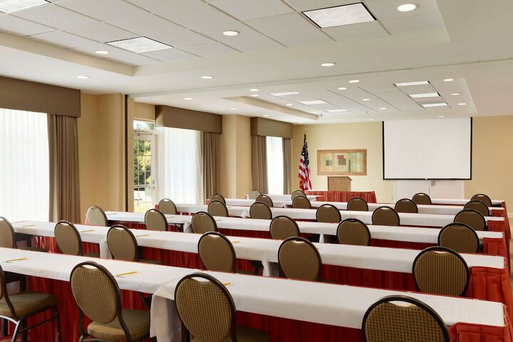 Hilton Garden Inn Fredericksburg