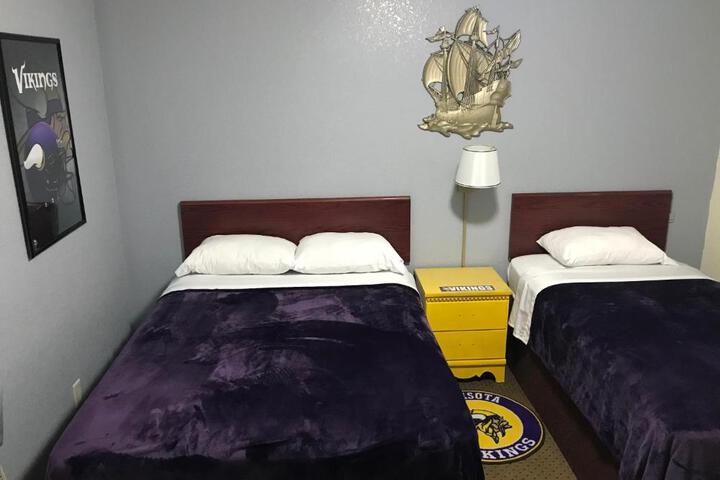 Highland Court Motel