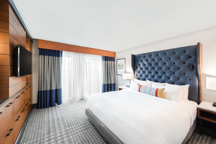 Room 20 of 38