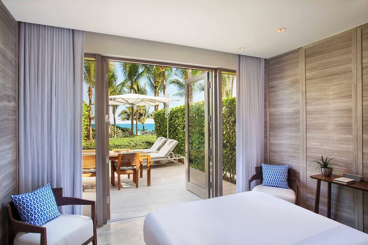 The St. Regis Bal Harbour Resort