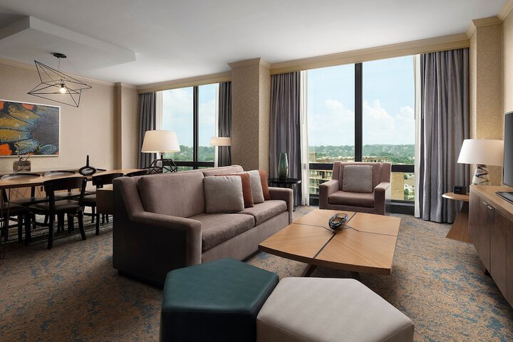 Room 21 of 62