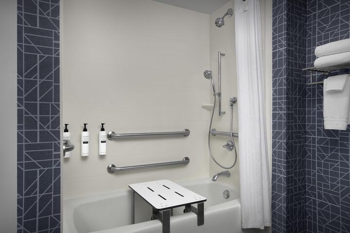 Homewood Suites by Hilton Gaithersburg / Washington DC North