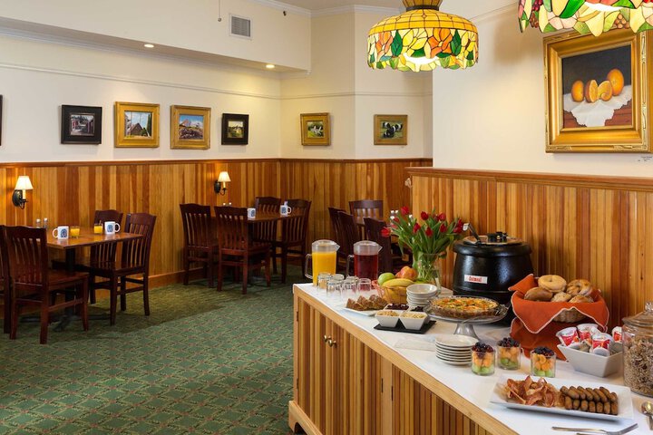 Lord Camden Inn