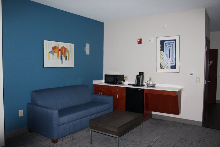 Room 54 of 79