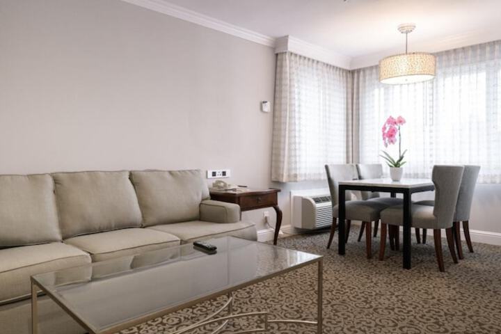 Room 26 of 29