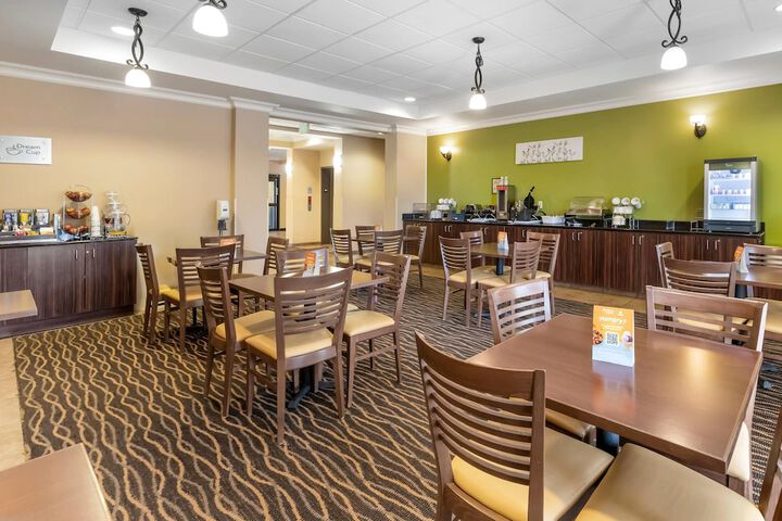 Sleep Inn & Suites Redmond