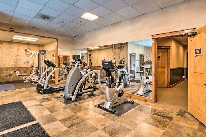 Premier 2 Bedroom Ski in Ski out Vacation Rental at the Timbers With the Best Access to Skiing in Keystone