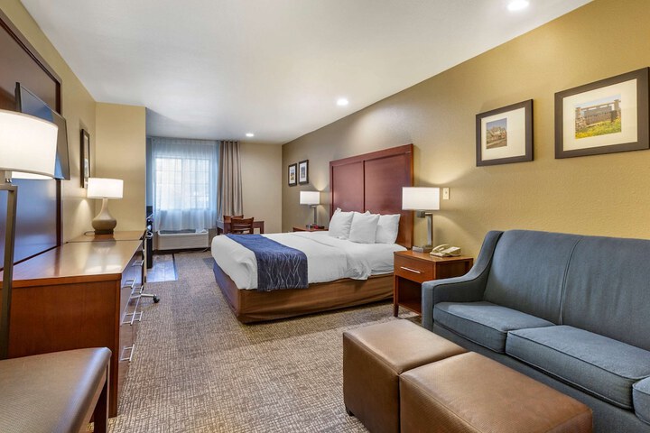 Room 35 of 48
