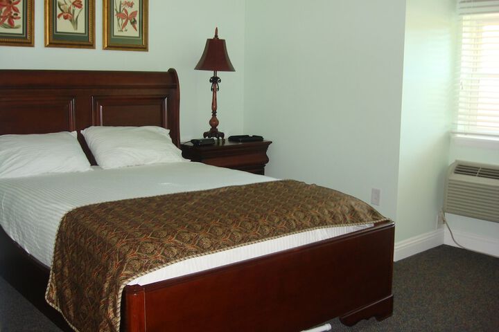 Room 14 of 26
