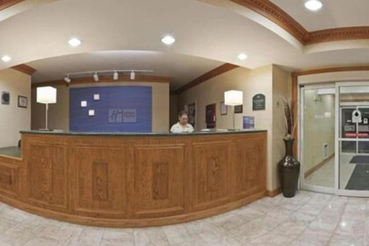 Hotel Interior 8 of 34