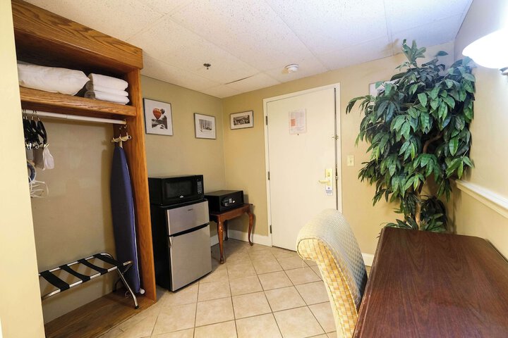 Room 19 of 69