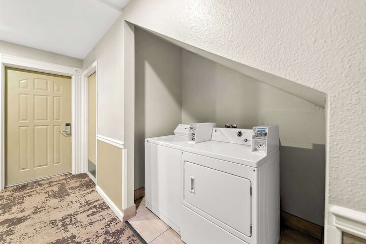Room 26 of 31