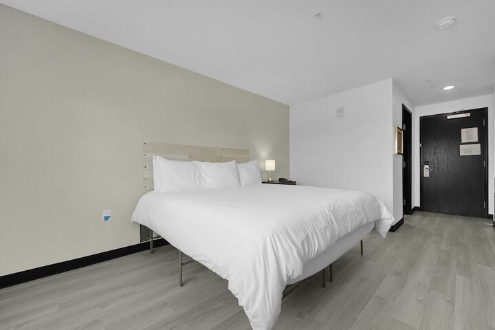 Room 16 of 31