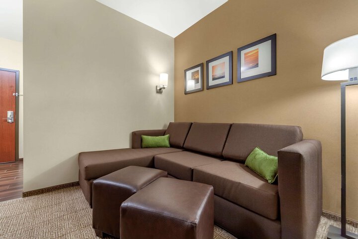 Comfort Suites Grand Island South
