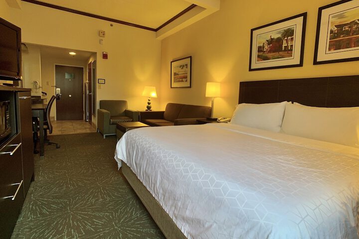 Room 17 of 45