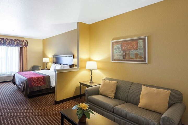 Comfort Inn & Suites Regional Medical Center